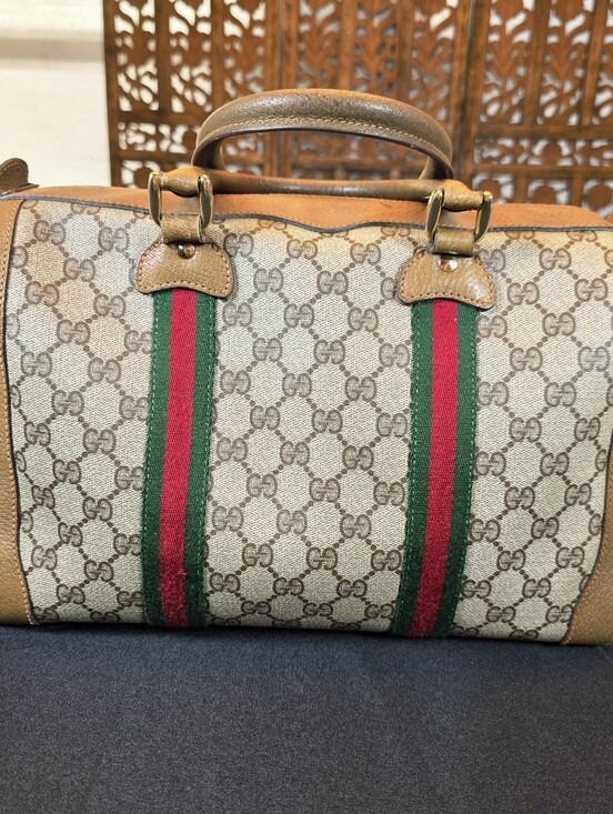 Gucci Handbags - Vintage Italian Gucci Signature GG Canvas Boston Speedy Style. Comes w COA